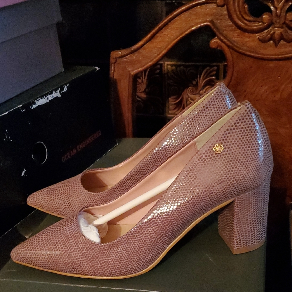 Sz 36 NiB Cuple Elegant Women's Block Heel Pumps